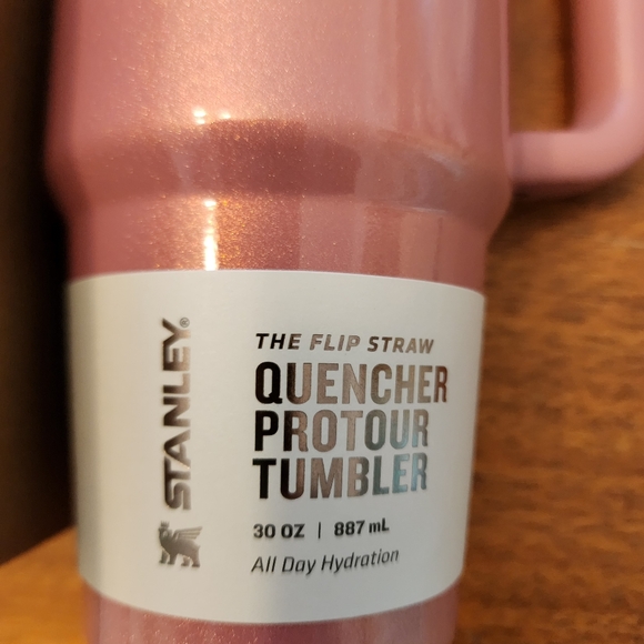 Stanley Pink Quencher Pro Tumbler with Handle. BRAND NEW - Picture 2 of 4
